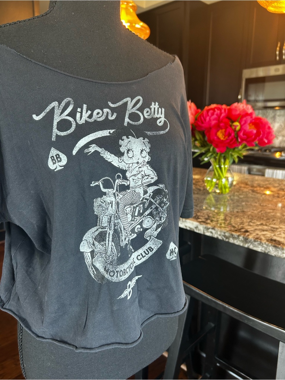 y2k biker betty boop off shoulder tee 🖤🏍️ faded moto baby tee